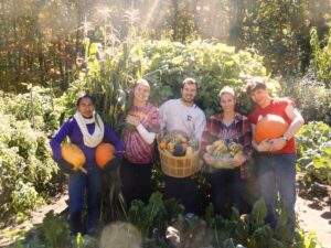 bringing-in-the-fall-harvest-holy-cross-rural-immersion-october